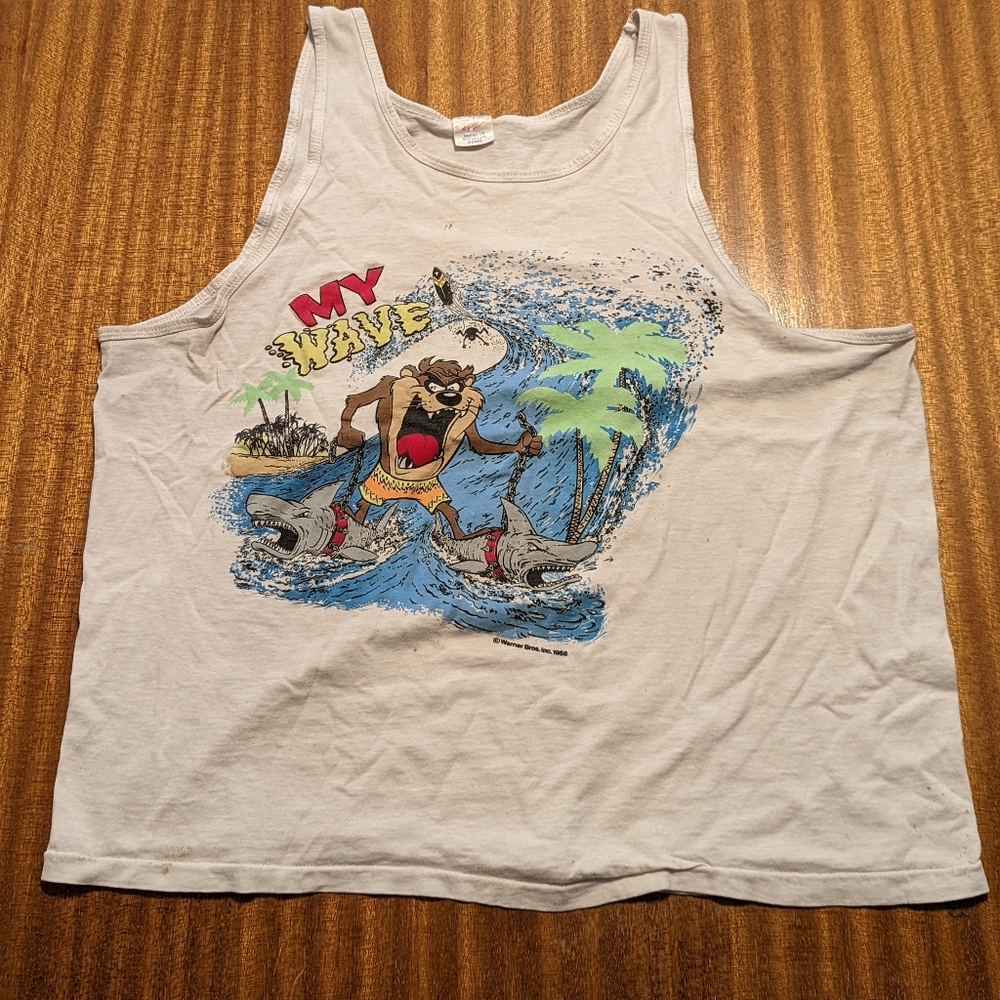 Beautiful vintage Warner Bros 1988 Taz Tank Top